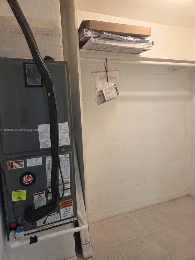 Photo - 6900 N Kendall Dr Unidad A310