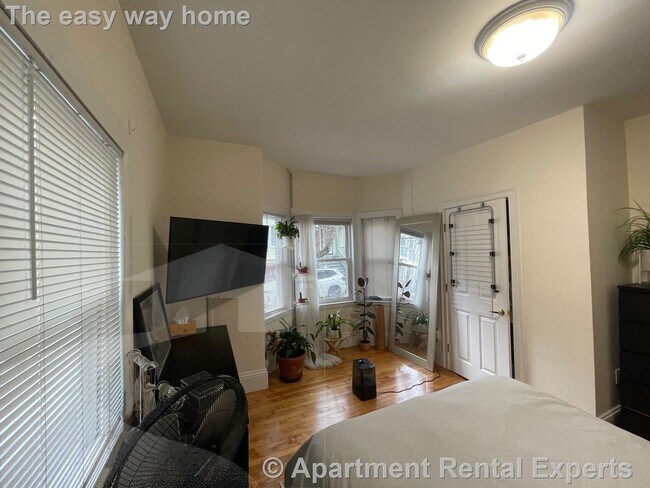 Photo - 23 Hall St Unit 1