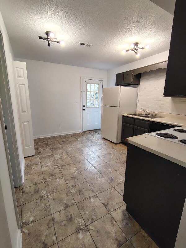 Photo - 704 S 2nd St Unidad 3