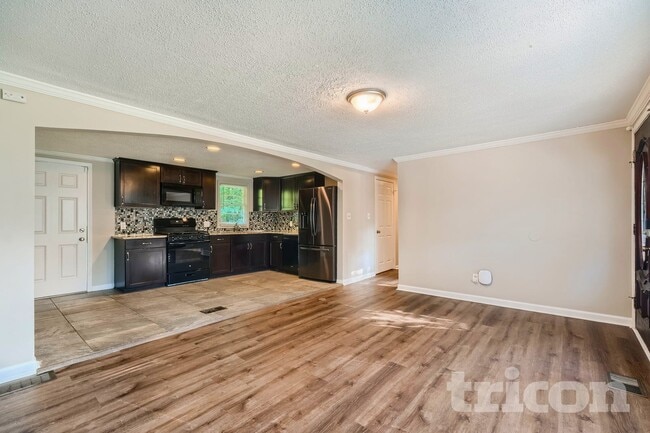 Photo - 6905 Camp Valley Rd