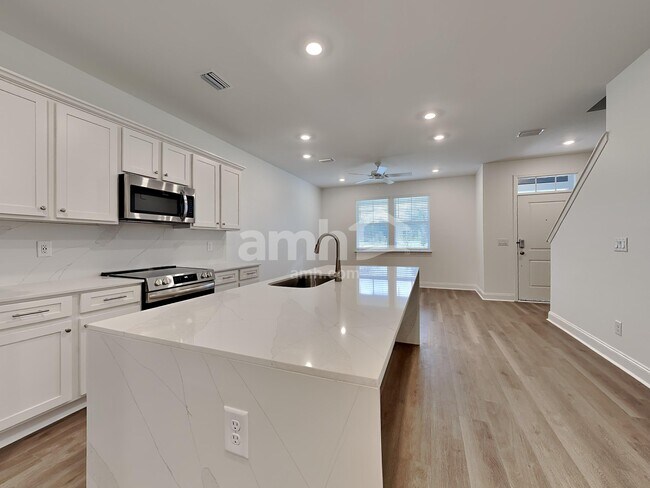 Photo - 106 Slice Dr