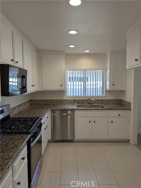 Building Photo - 2037 Laurie Ln Unit A Rental