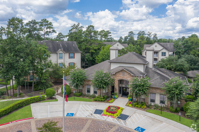 Building Photo - Grove at Sterling Ridge Rental