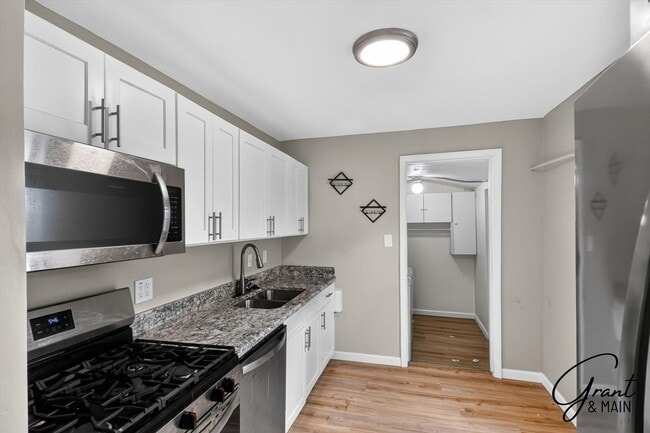 Photo - $1500 3 bedrooms