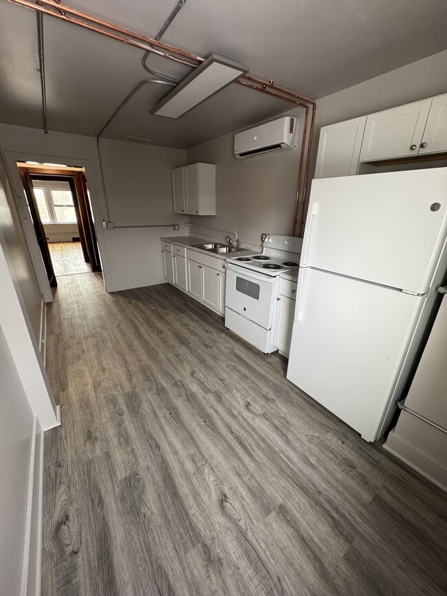 Photo - 814 Clinton St Unit B