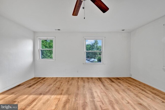 Photo - 811 Seagrove Rd Unit 811