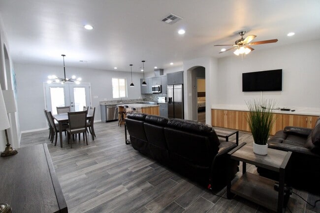 Photo - 3 bedroom home in the Yuma Valley