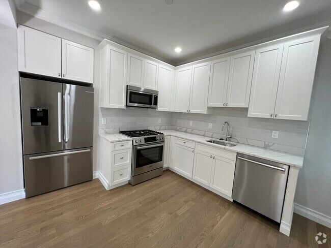 Building Photo - 11 Mount Hood Rd Unit Mount Hood Rd Rental
