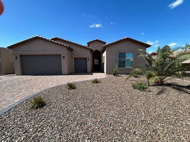 Building Photo - 26424 S Lakewood Dr