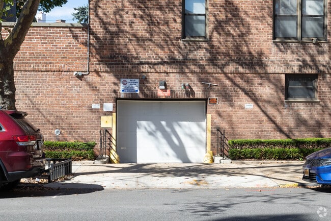 Photo - 9902 3rd Ave