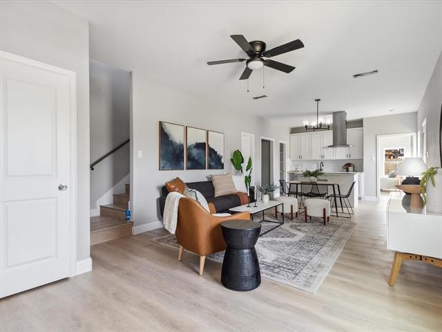 Photo - 2502 Oxford Ave