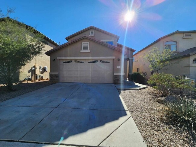 Building Photo - 42065 W Hillman Dr