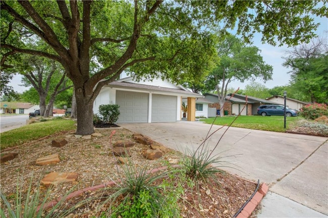 Photo - 2508 Aldford Dr