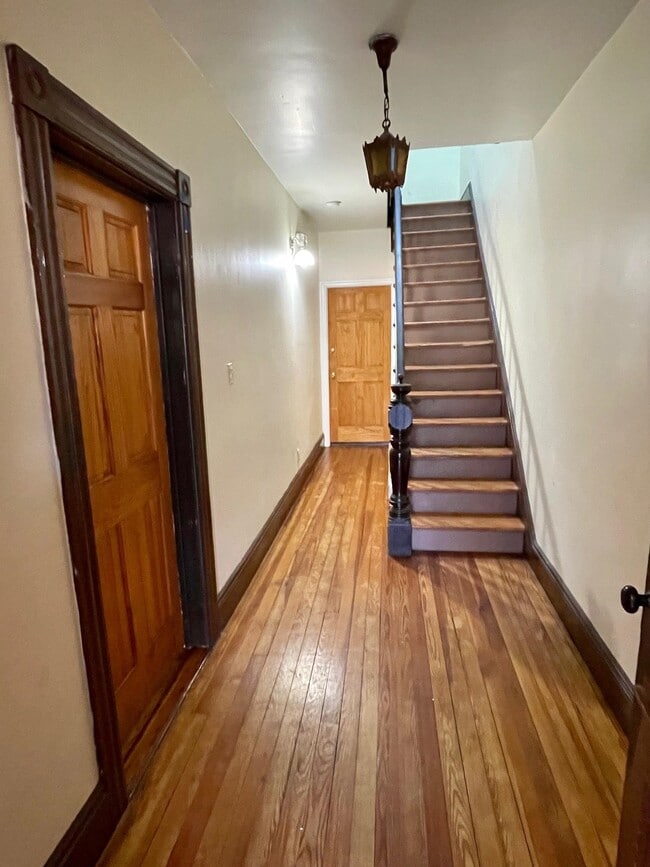 Photo - 27 Hopkins Ave