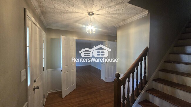 Photo - 891 Providence Dr