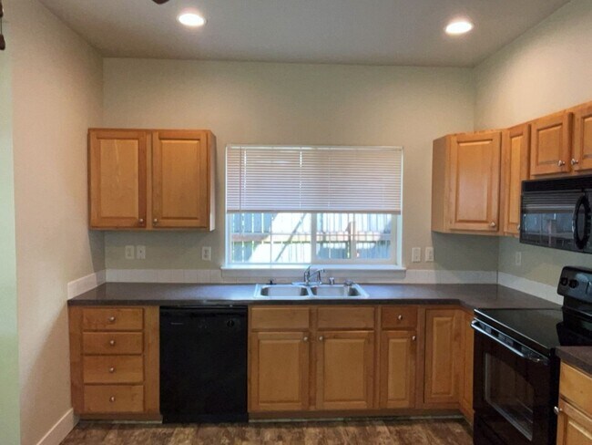 Photo - 1529 Lincoln St Unit 101