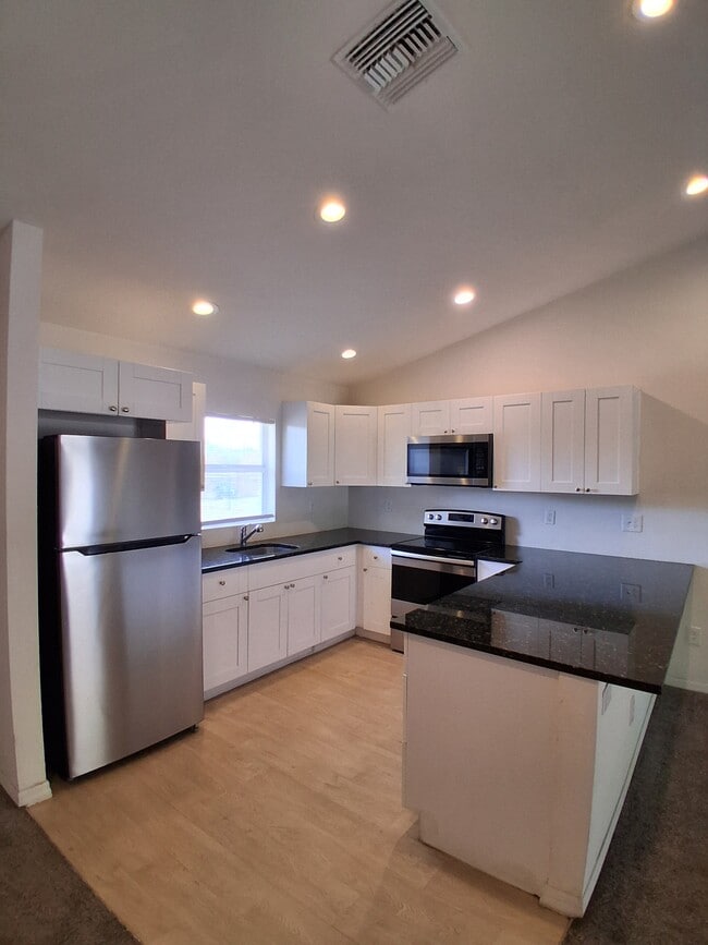 Photo - 7061 Tide Cir