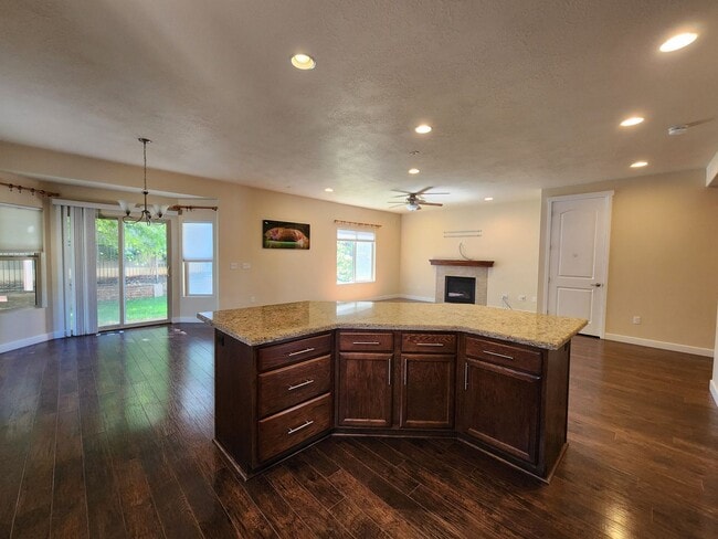 Photo - Luxury! 4 bdrm 3.5 bath HOUSE w/ Views! 2 car garage!