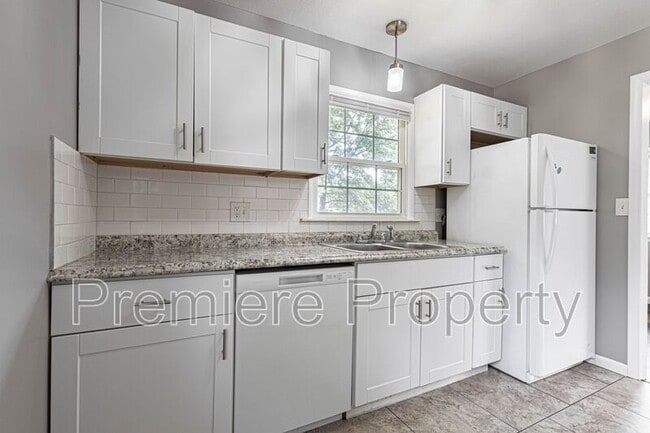 Photo - 3320 S Sterling Ave