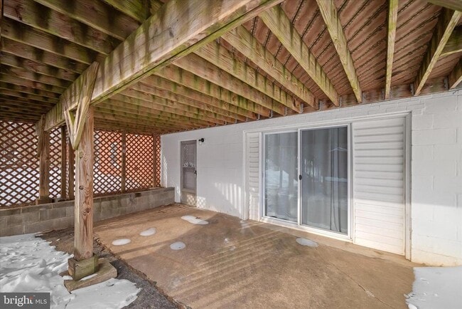 Photo - 1639 The Strand