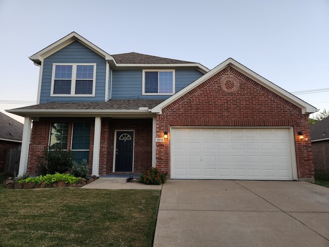 Photo - 1416 Cowtown Dr House
