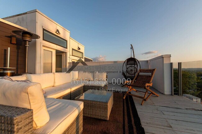 Photo - 420B 37th Ave N