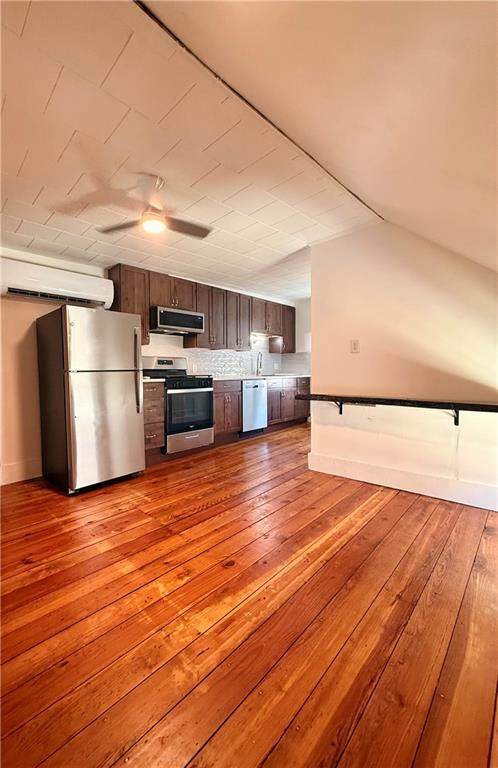 Photo - 87 Rockland Ave