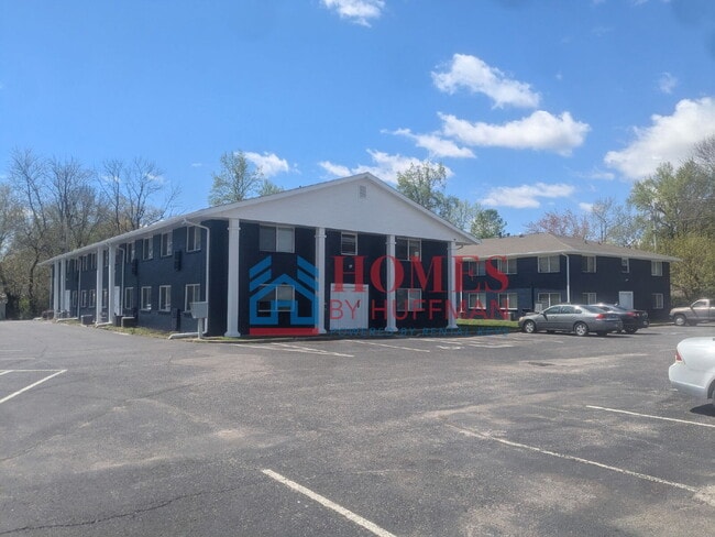 Photo - 2 Bedroom Apartment | Downstairs | Laundry Facility | Move In Special