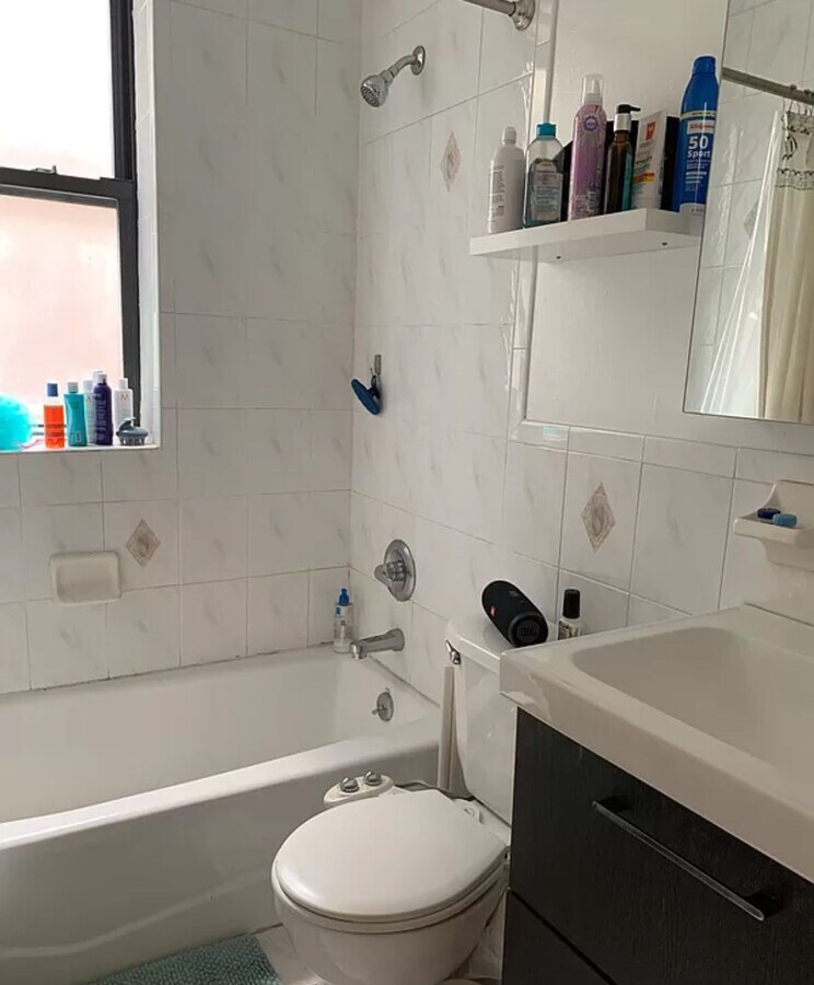 Photo - 36 AVENUE Unit 1C