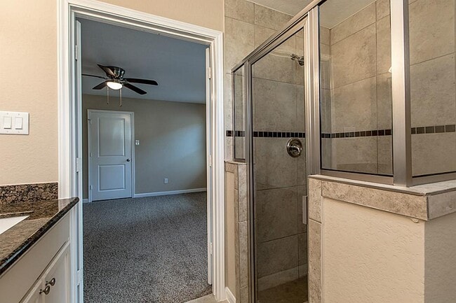 Photo - 604 W Willis St