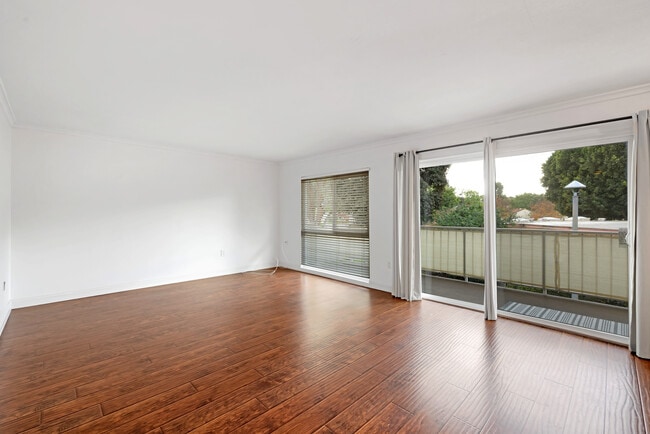 Photo - 3168 Via Vista Unit C