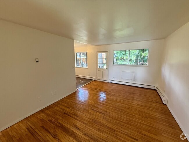 Building Photo - 199 Babbitt Rd Rental