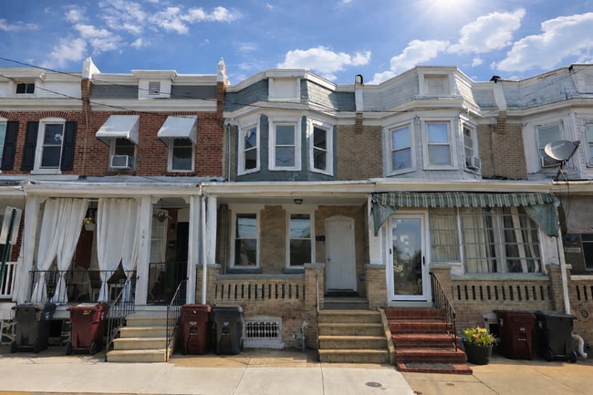 Building Photo - 1615 Lancaster Ave