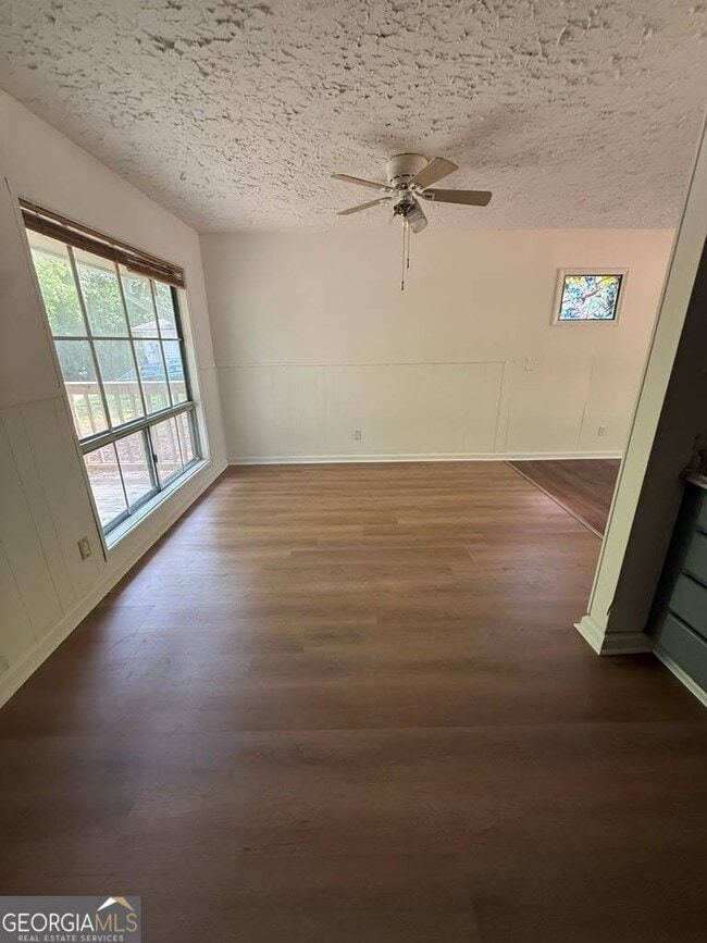 Photo - 480 Evergreen Dr