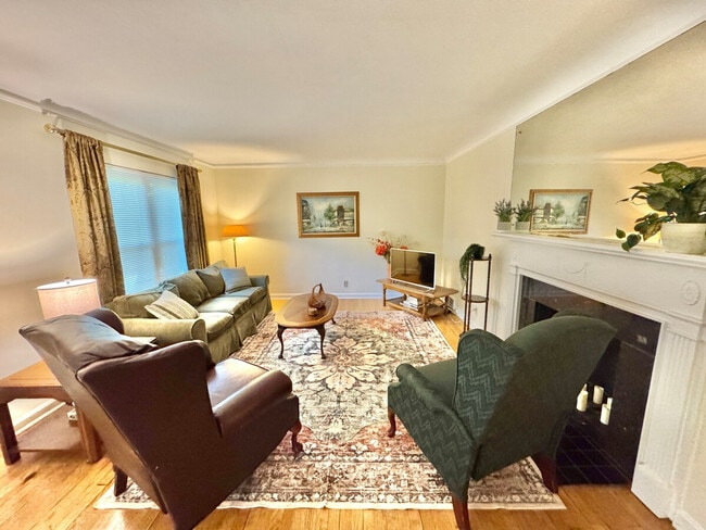 Photo - 3649 Berkeley Rd Unidad ID1234730P