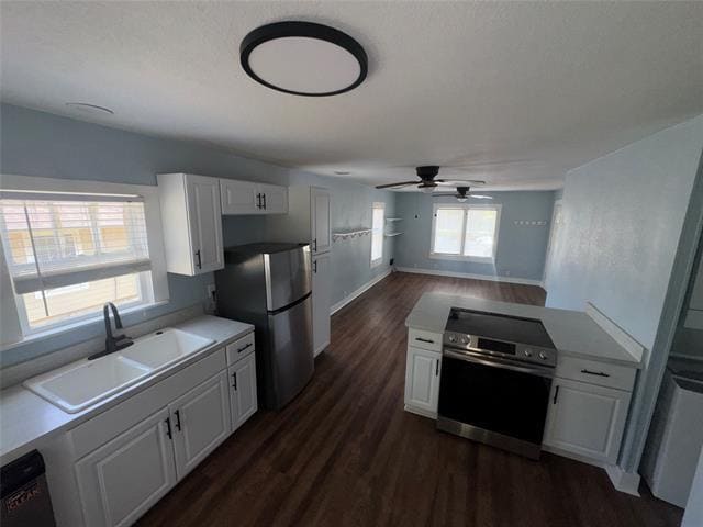 Photo - 722 Lakey St