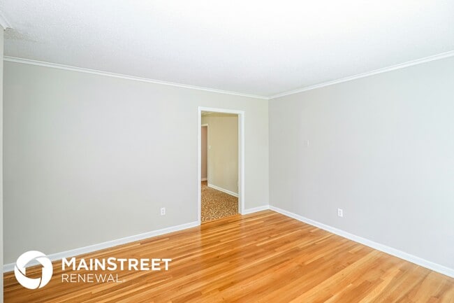 Photo - 3193 Craig St
