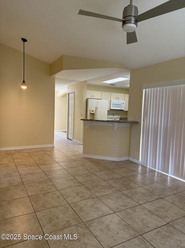 Photo - 949 Serenade St NW