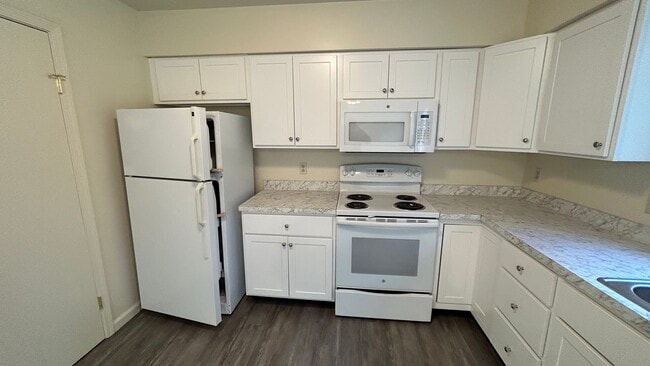 Photo - 245 Mercer Ave