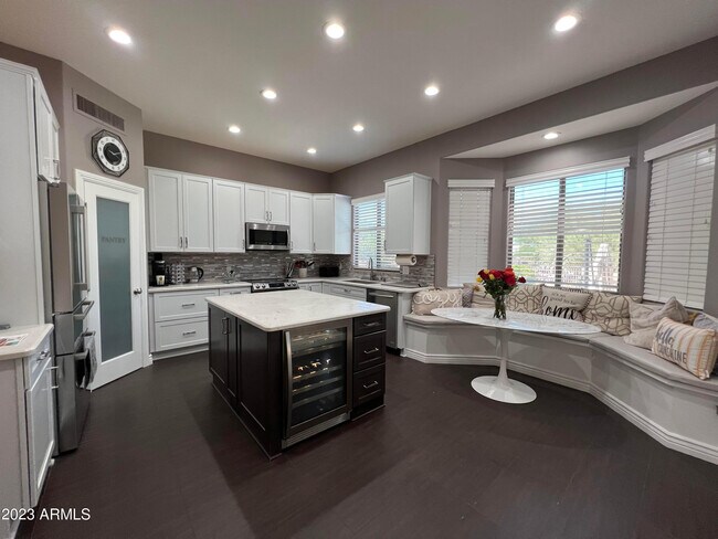 Photo - 4831 E Robin Ln