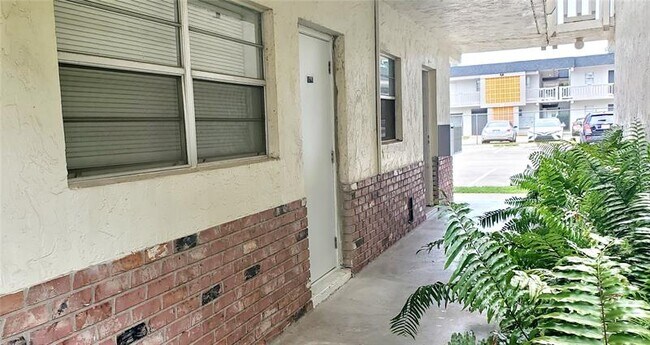 Photo - 4163 SW 67th Ave Unit 107C