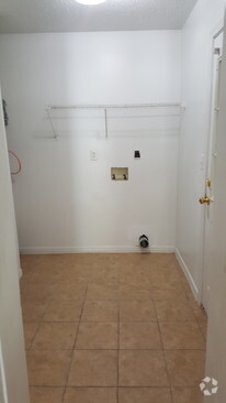 Building Photo - 185 Bowers Ave W Unit 195 Rental