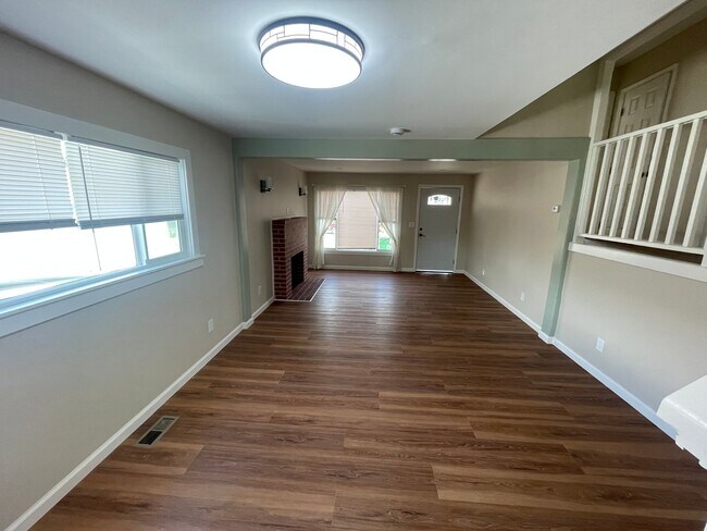 Photo - 1129 Elgin St