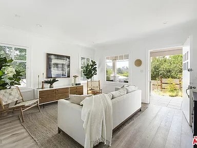 Photo - 1617 Champlain Ter