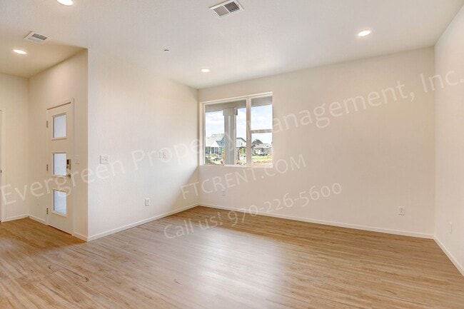 Photo - 4954 Denys Dr.