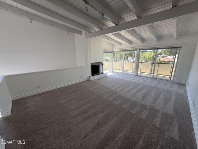 Photo - 914 Dunbar Ln