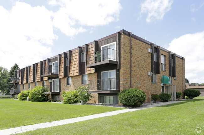 Windwood Estates - Windwood Estates Apartments