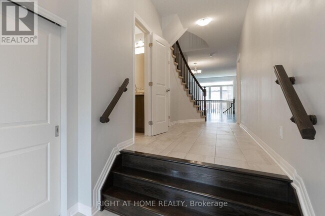 Photo - 135 Overberg Way