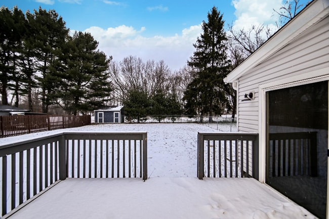 Photo - 457-459 Hutchison Dr Unit 457