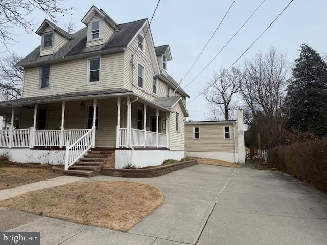 Photo - 147 Maple Terrace